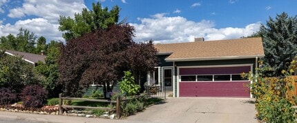 Building Photo - Charming 3-Bedroom Ranch for Rent in Prime...