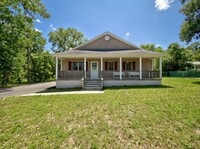 Building Photo - 756 Lakehurst Rd