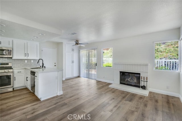 Building Photo - 24351 Kings View