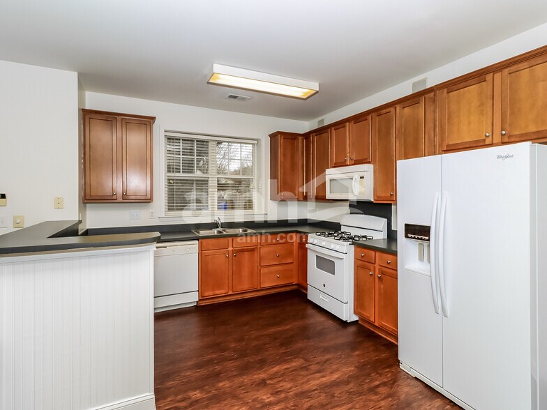 Building Photo - 11728 Rainy Bend Dr