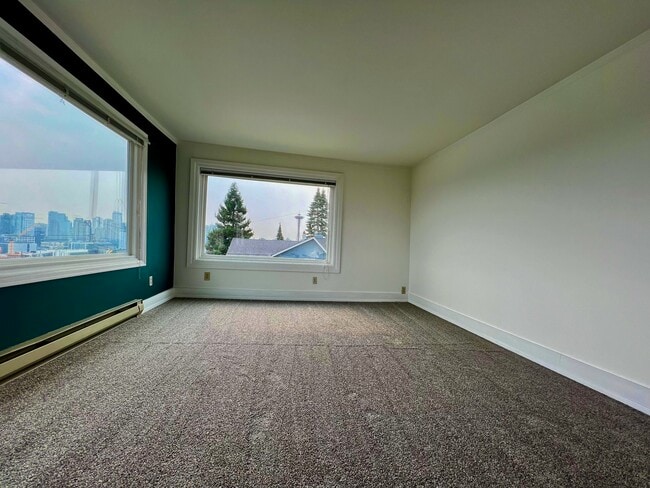 Building Photo - 402 Highland Dr