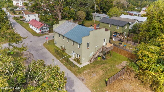 Building Photo - 700 2nd Ave