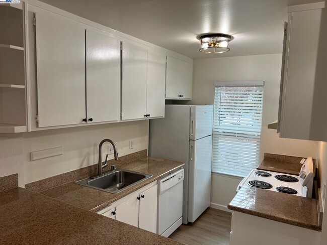 Building Photo - 3499 Norton Way