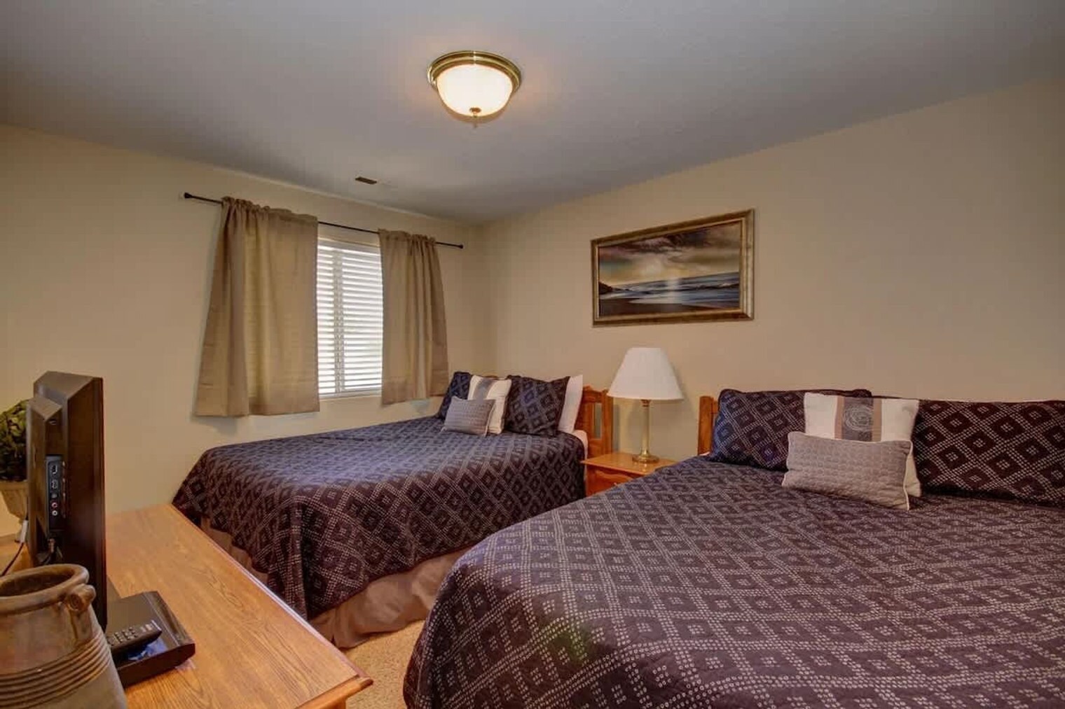 Building Photo - 1845 W Canyon View Dr