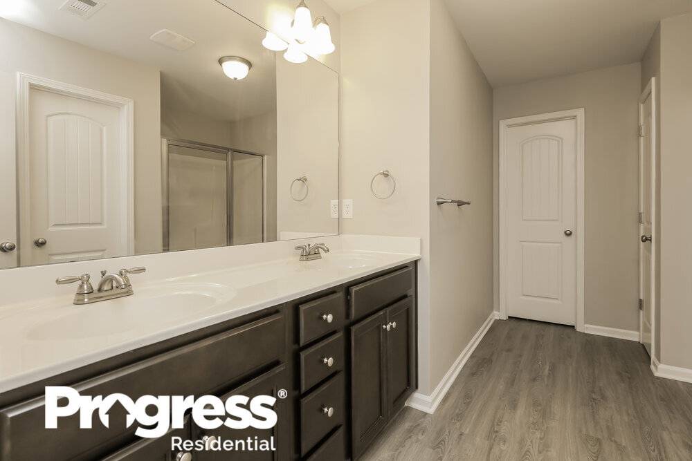 Building Photo - 1072 Glenwyck Dr