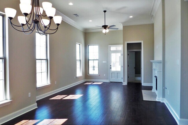 Building Photo - 14092 Wetherly Dr