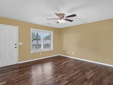 Building Photo - 107 Westpointe Ct