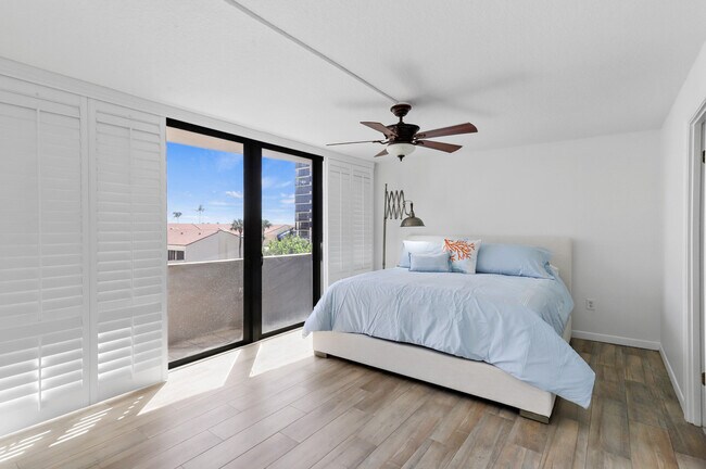 Building Photo - 4200 N Ocean Dr