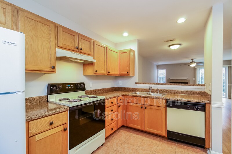 Building Photo - 3719 Winborne Ln