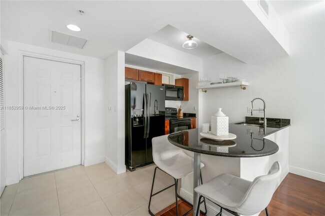 Building Photo - 7290 SW 90th St