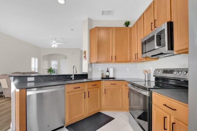 Building Photo - 2156 Brancaster Cir