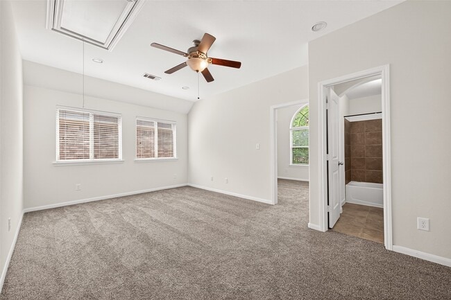 Building Photo - 17415 Sandalisle Ln