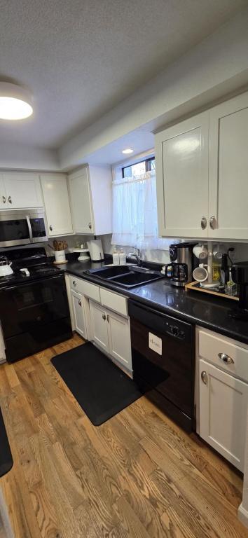 Building Photo - 1309 Maple Leaf Ct