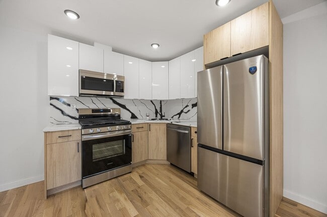 Building Photo - 294 Hoboken Ave