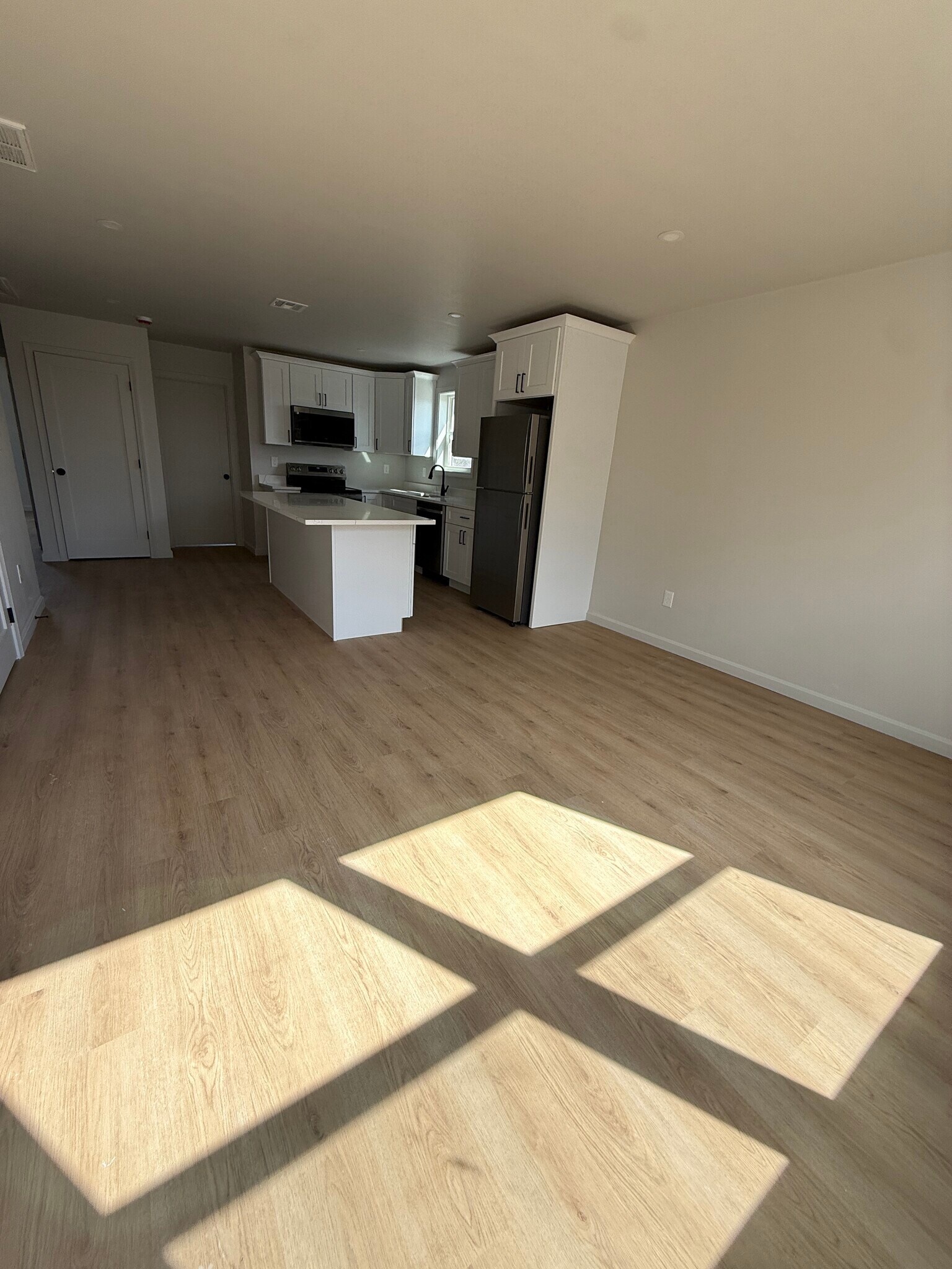 Building Photo - 119 Farm St