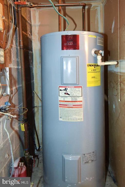 Building Photo - 1809 Westwind Way