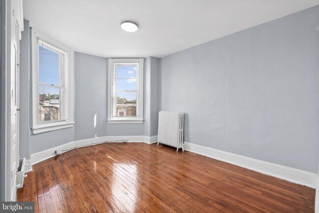 Building Photo - 819 S 56th St