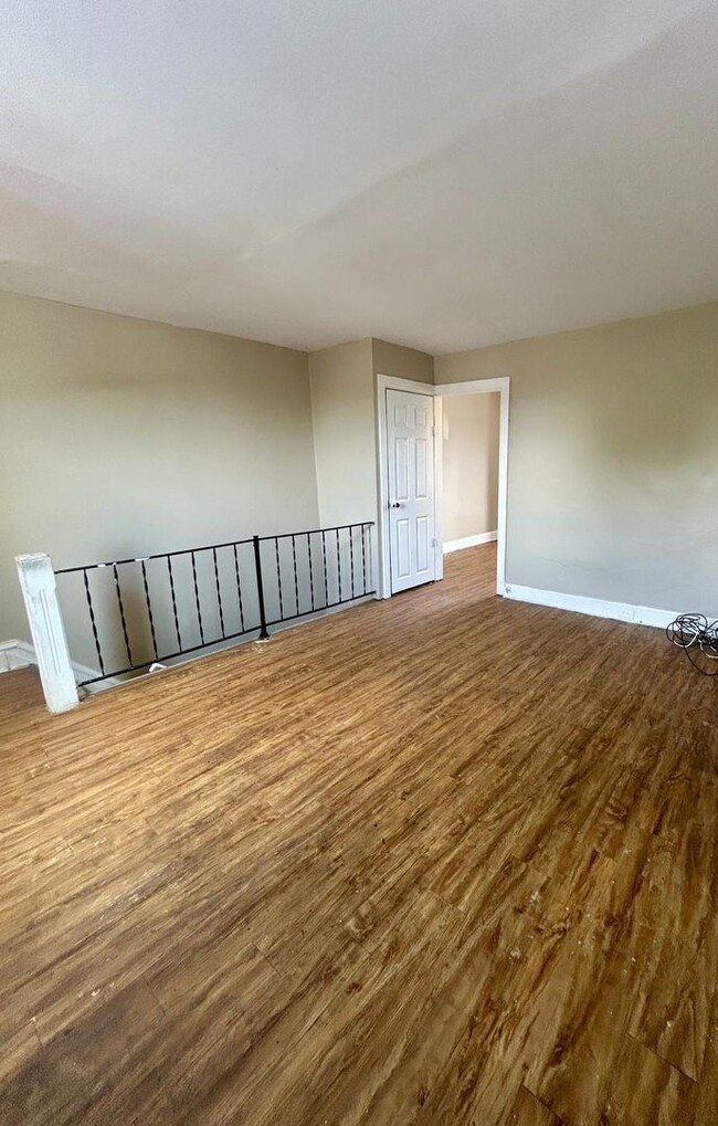 Building Photo - 5-bedroom Allison hill.