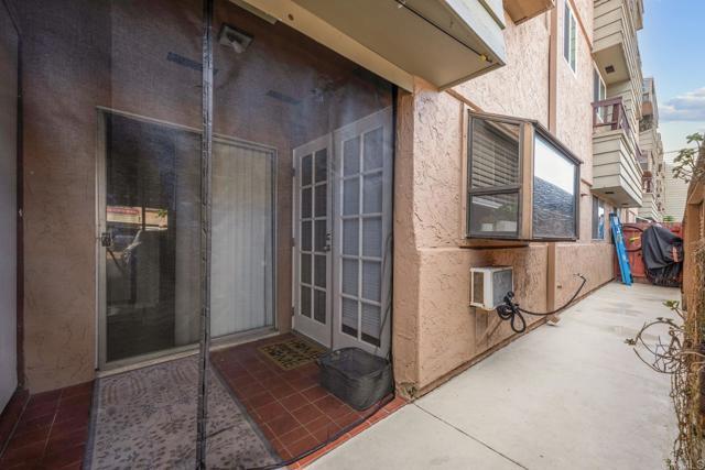 Building Photo - 3140 Midway Dr