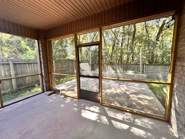 Building Photo - 3892 Hawks Landing Cir