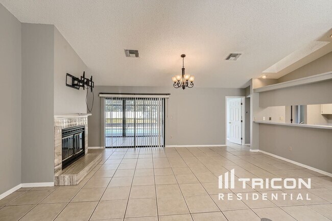 Building Photo - 11327 Rainbow Woods Loop