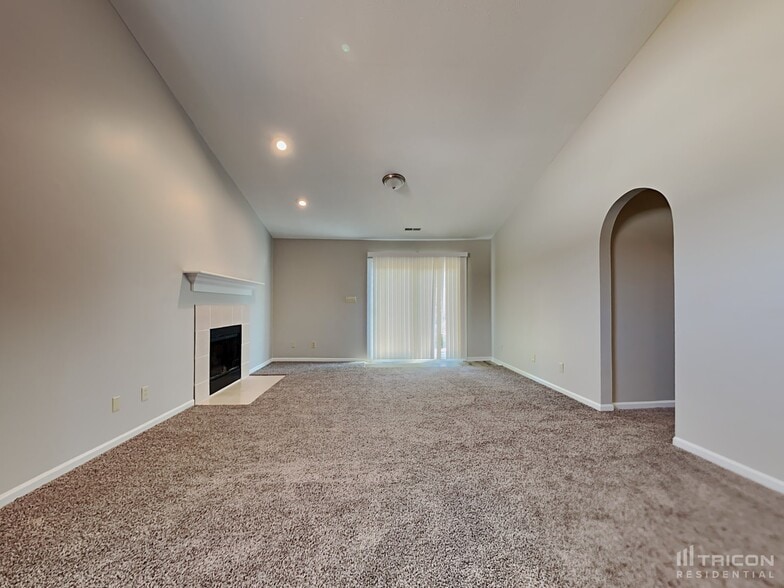 Building Photo - 1224 Stradford Ct