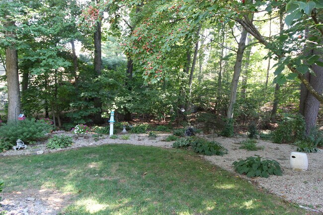Building Photo - 42 Greystone