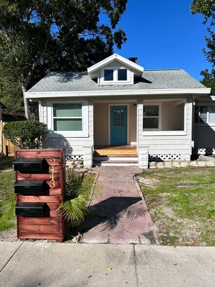 Building Photo - 2443 4th Ave N