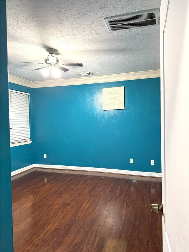 Building Photo - 10904 Panther Ct