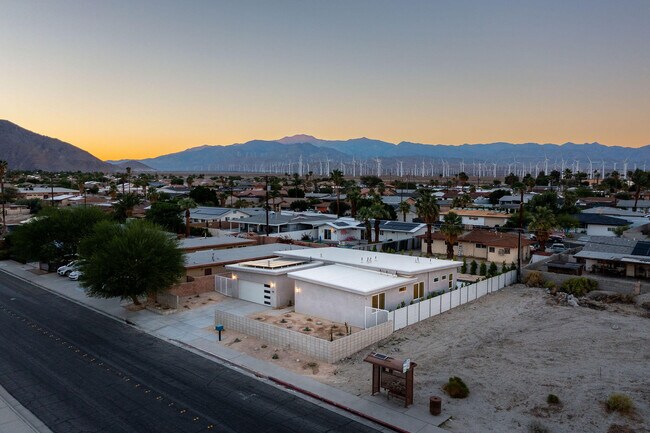 Building Photo - 416 Rosa Parks Rd