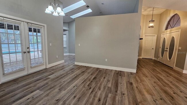 Building Photo - 18720 Oak Way Dr