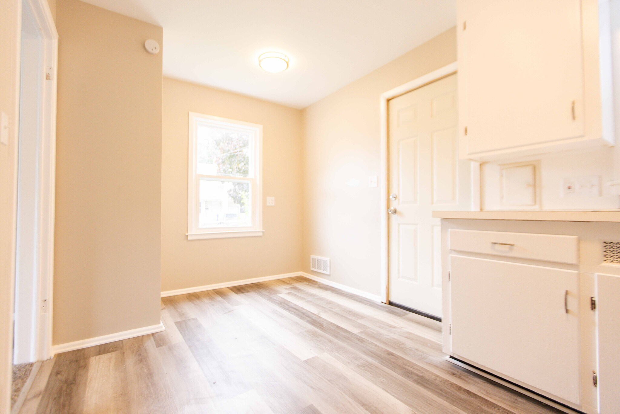 Building Photo - 3725 Watson Ave