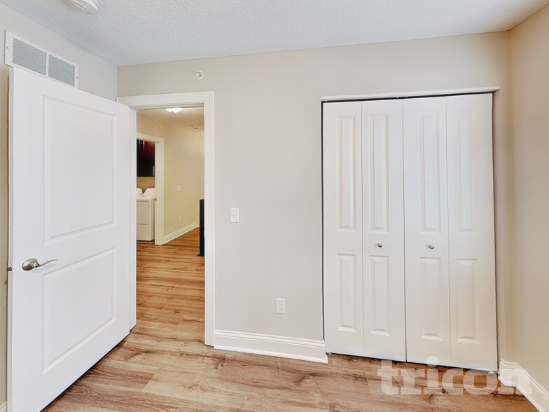 Building Photo - 14361 Parkside Ct NW