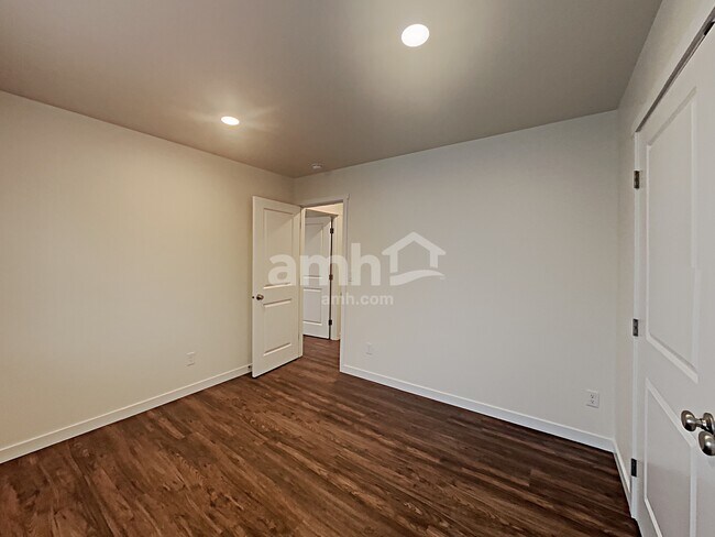 Building Photo - 1508 193rd St Ct E