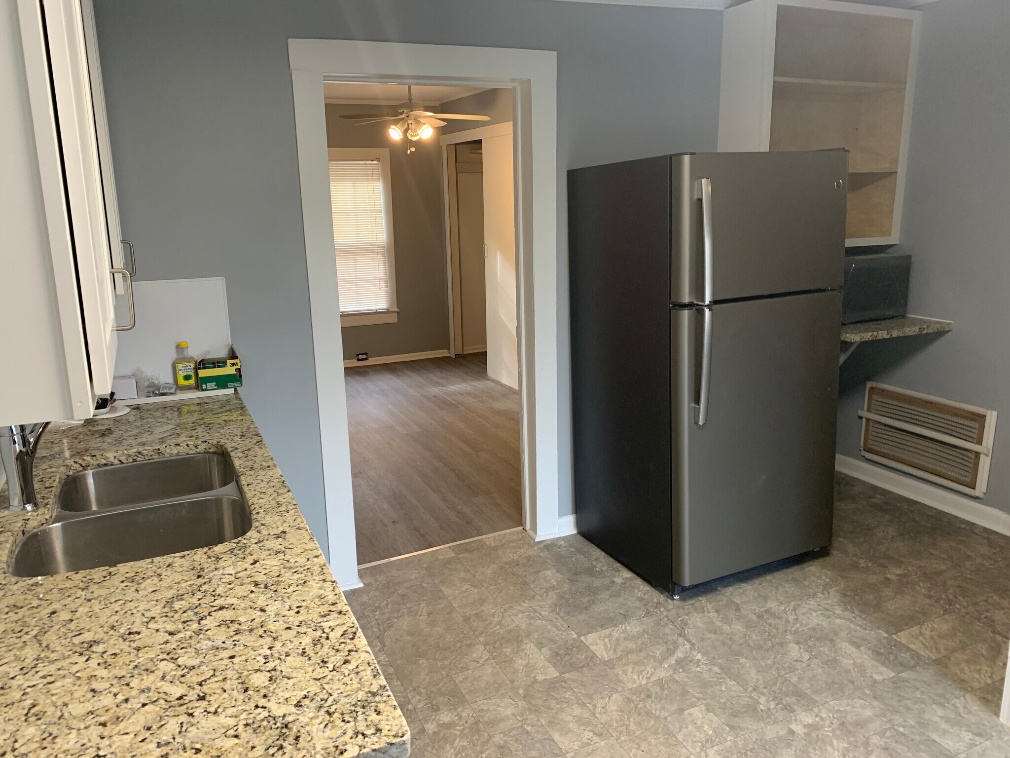 Building Photo - 2408 Harvard Ave