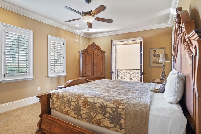 Building Photo - 1363 Oceanview Dr