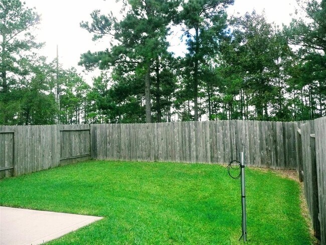 Building Photo - 50 Woodland Hills Dr