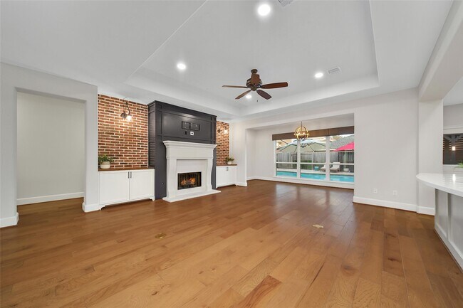 Building Photo - 20730 Windrose Bend Dr