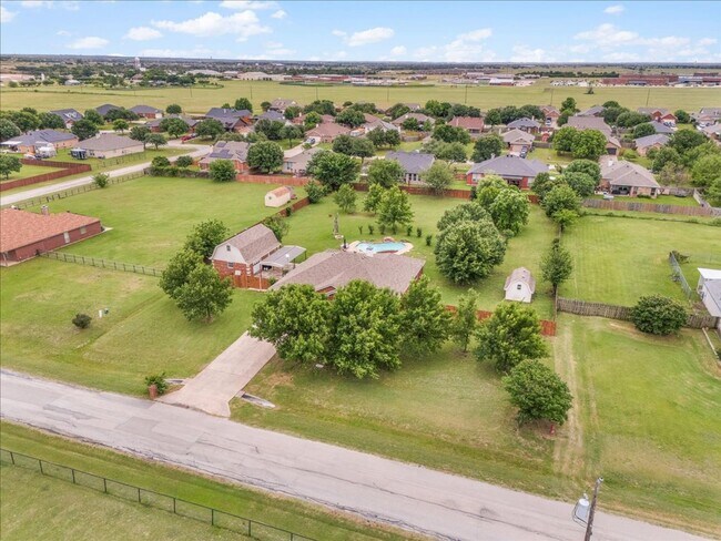 Building Photo - Luxury Lease on 1+ Acre with Saltwater Pool & Workshop in Ponder ISD!