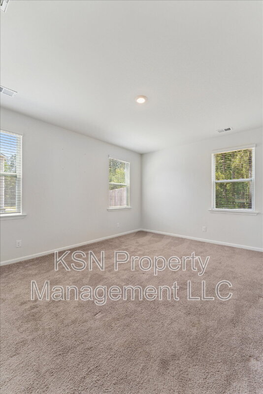 Building Photo - 238 Sage Fld Dr