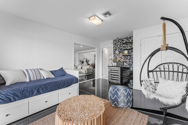 Building Photo - 3804 N Quail Ridge Dr