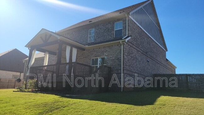 Building Photo - 130 Creekmound Dr