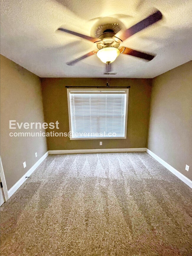 Building Photo - 1508 Green Grove Way