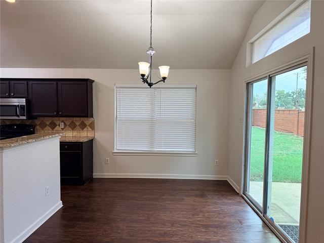 Building Photo - 8201 Charter Bend