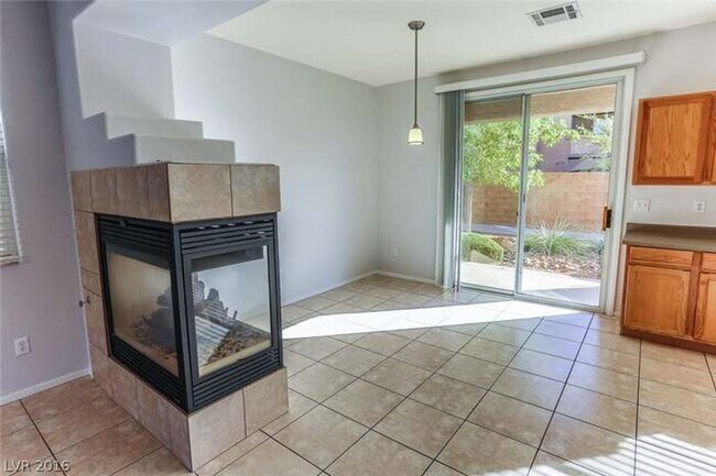 Building Photo - Southwest Three Bedroom Home!!!