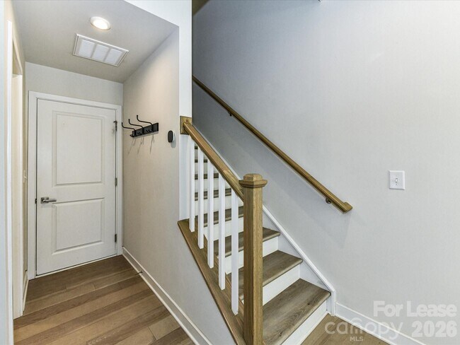Building Photo - 408 Tristram Ln