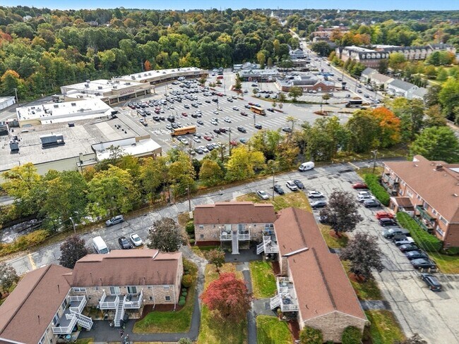 Building Photo - 10 Washington Park Dr