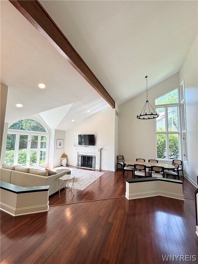 Building Photo - 6035 Whitegate Crossing