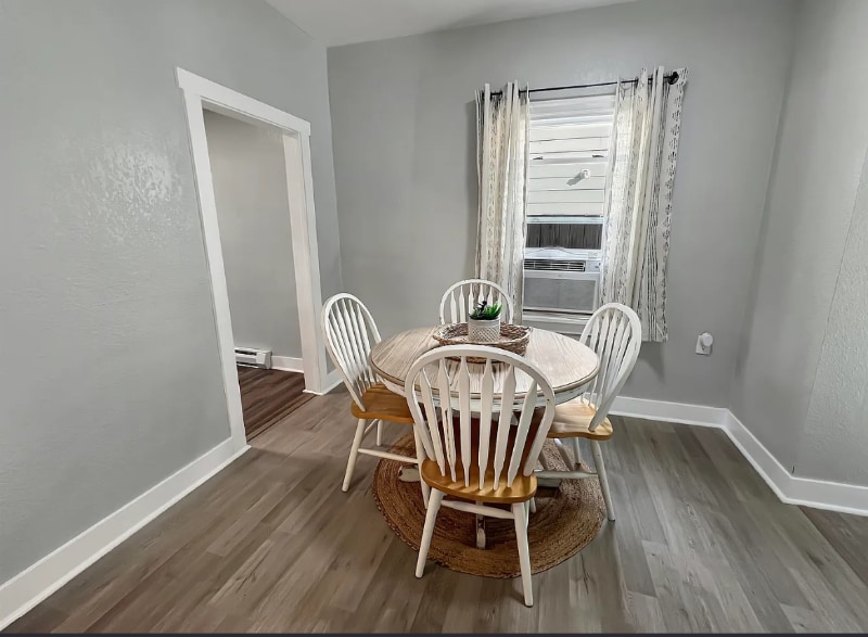 Building Photo - 1718 W Dean Ave