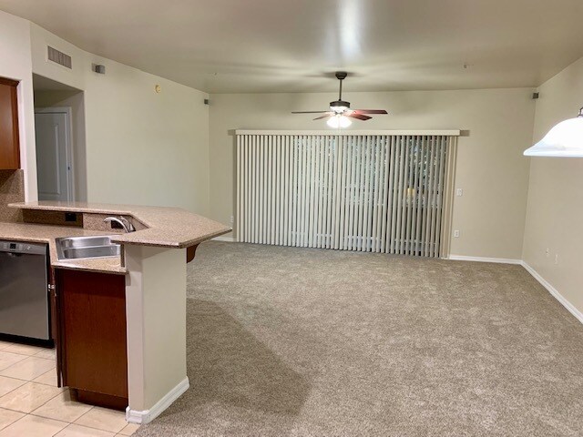 Building Photo - 20660 N 40th St